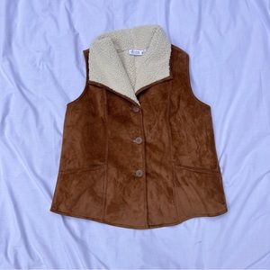 D&Co Faux Suede Sherpa Vest SZ L